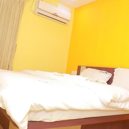 Avm Residency Hotel Paramagudi Exterior photo