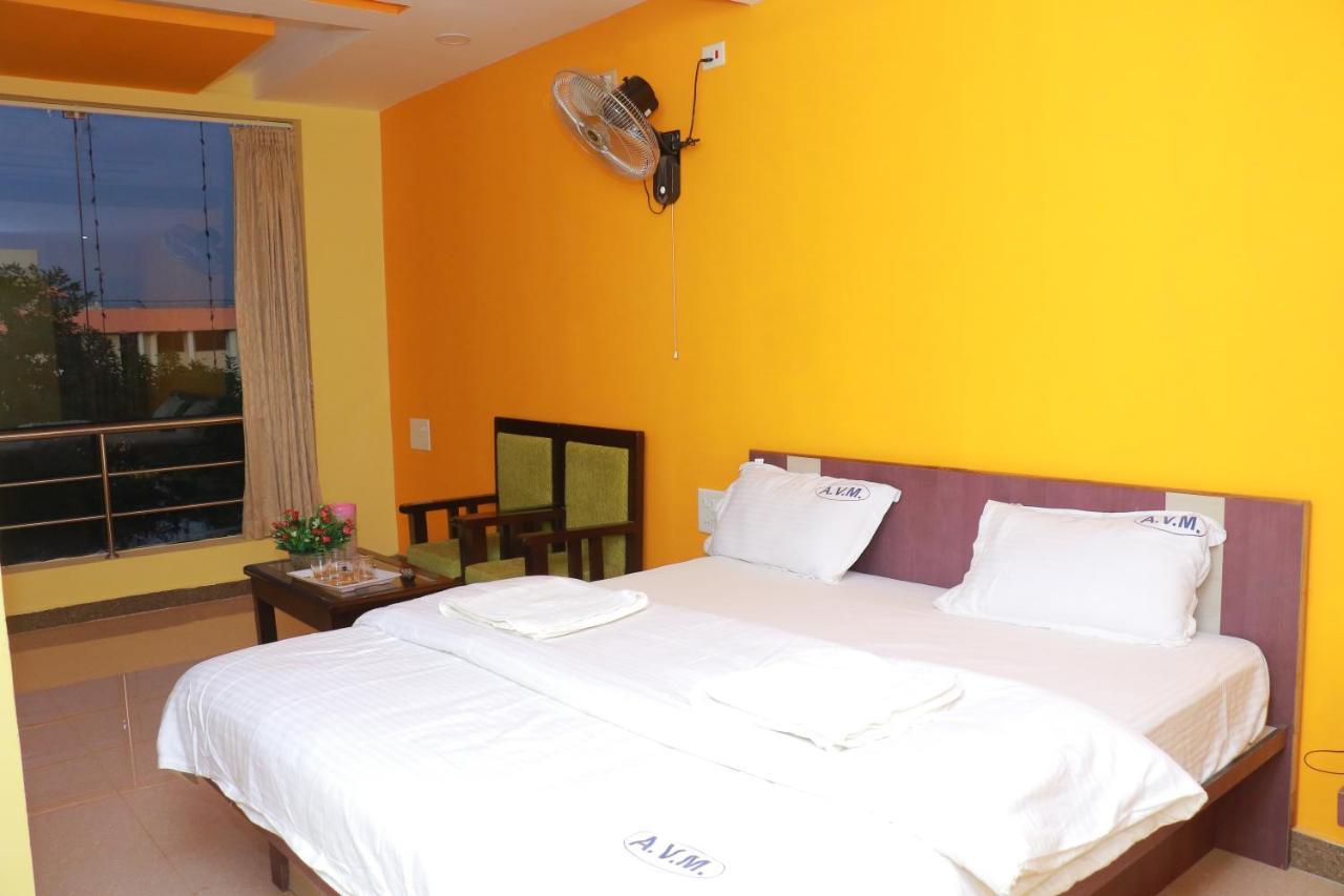 Avm Residency Hotel Paramagudi Exterior photo