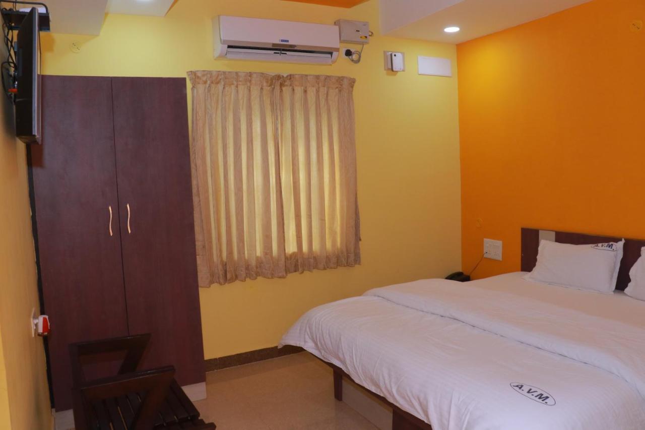 Avm Residency Hotel Paramagudi Exterior photo